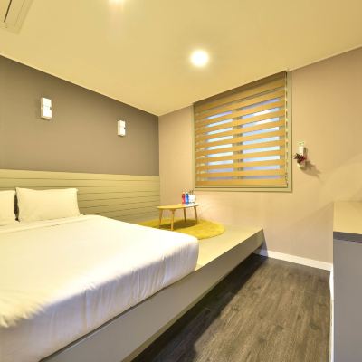 시티 뷰 스탠다드 더블룸 위드유 호텔 & 게스트하우스 쿠폰