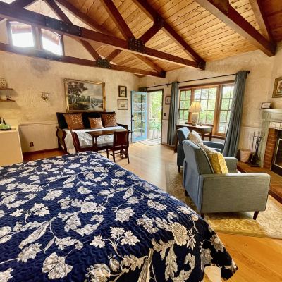 Aquitaine Room Rendezvous Mendocino Promo Code
