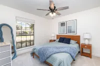 3Br Oasis with Heated Pool, Hot Tub and King Bed in Allen