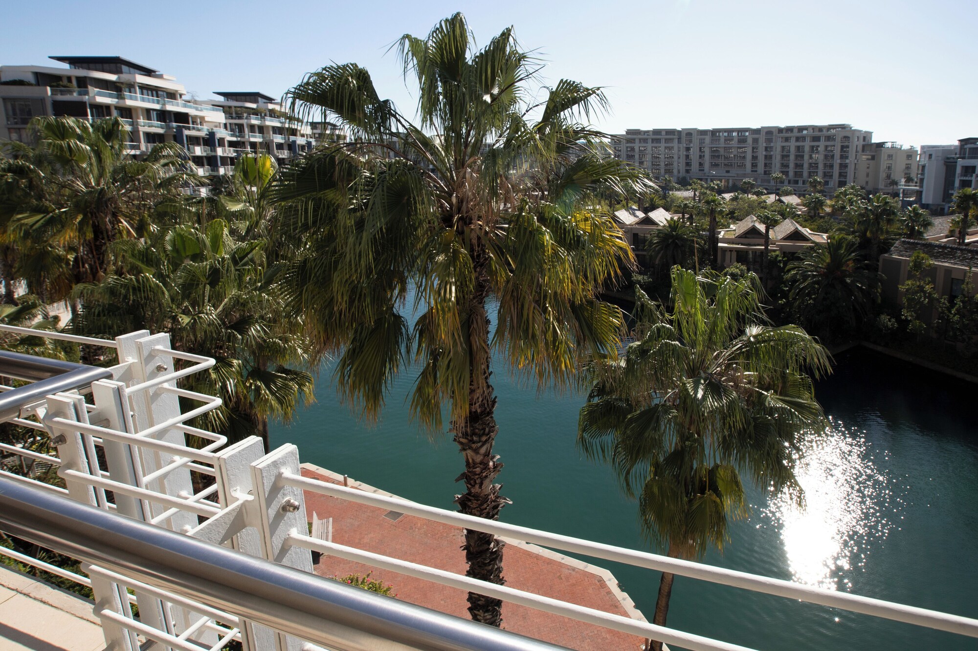 Mountain Marina Luxury Apartments一卧高级4