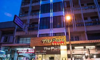 The Port Hostel - Housity