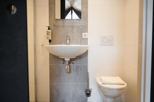 双人房（带独立浴室）