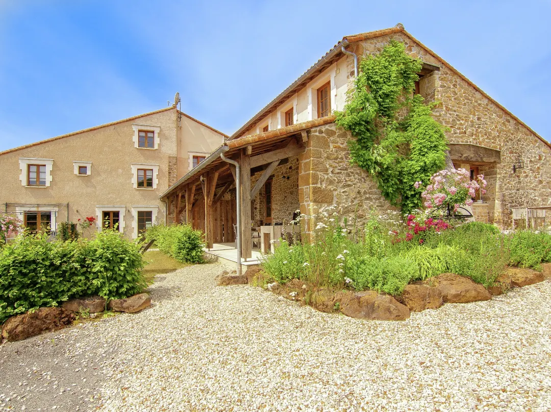 Romantic Tower In Dordogne With Rooftop Terrace - Charente