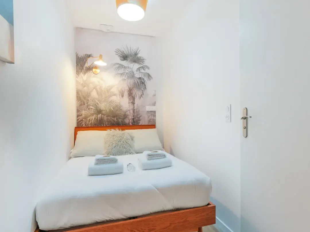 Serene Break With Terrace On The Outskirts Of Paris - Montreuil