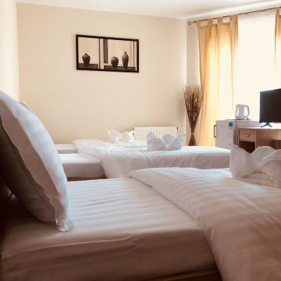 三人房（共用浴室） 蒙特卡羅宮殿青年旅舍優惠