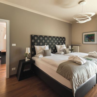 Deluxe Suite with Balcony Park Hotel Mignon Promo Code