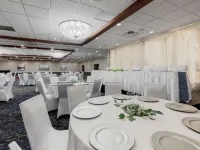 Best Western Plus Dubuque Hotel  Conference Center Hotels in Dubuque