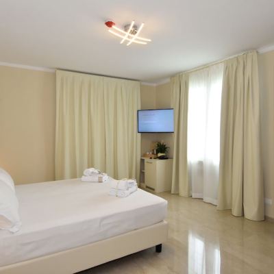 Panoramic Double or Twin Room, 1 King Bed, Hill View (Basic Vista Giardino-Calla)