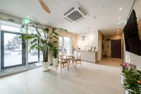 Boryeong(Daecheon) I-Ocean Pool Villa Hotel
