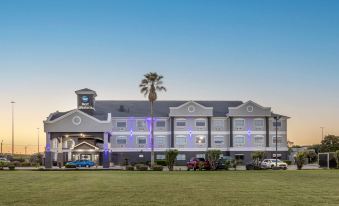 SureStay by Best Western Texas City I-45 - Housity