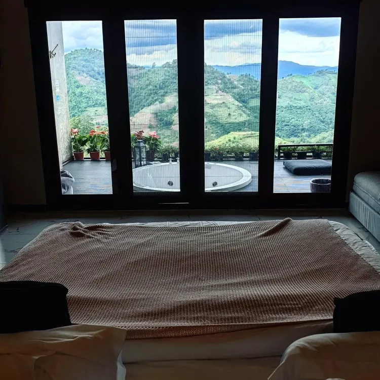 ห้องพรีเมียร์พร้อมจากุซซี่