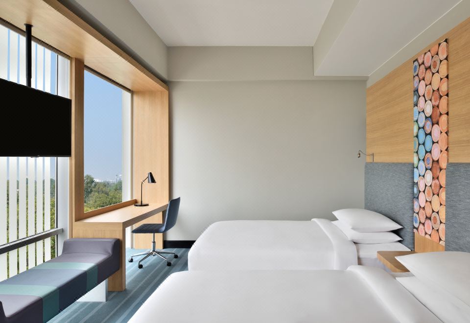 Aloft New Delhi AerocityAloft Twin Room Non smoking