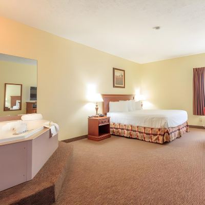 King Room With Handicap Tub Branson Towers Hotel Promo Code