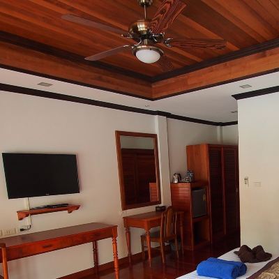 Twin Room with Pool View Blue Diamond Resort Promo Code