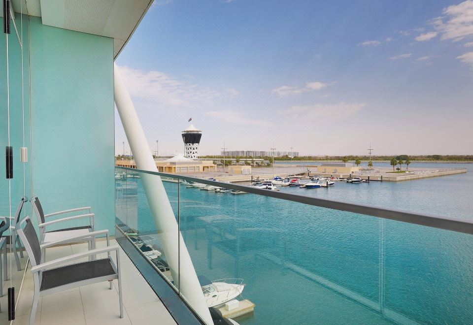 客房， 1 張單人床， 陽臺