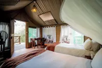 Nata Lodge Отели в г. 