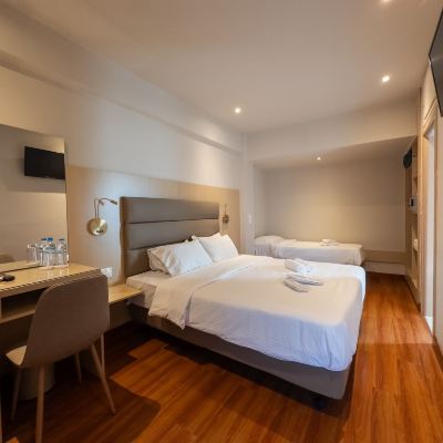 Quadruple Room Anemoni Promo Code