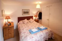 The Cottage at Weston Lawn