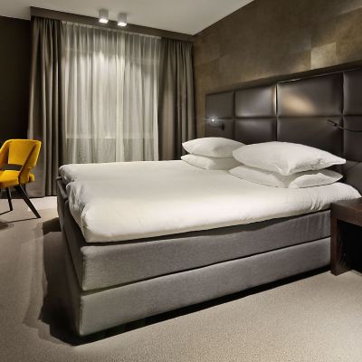 Comfort Twin Room Amsterdam Forest Hotel Promo Code