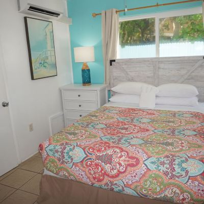 Queen Gardenview Efficiency Pearl Beach Inn Promo Code