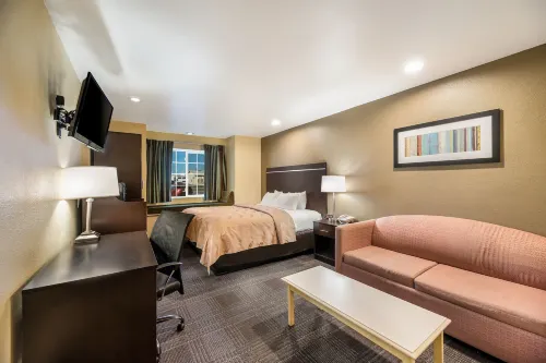 Quality Inn & Suites Near Nas Fallon
