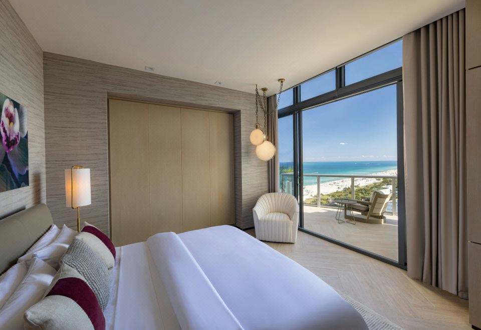 頂層1，三臥室錯層套房，屋頂泳池景