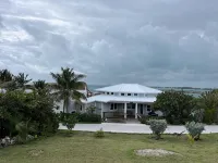 RockPoint:  Stunning waterfront villa with the most beautiful view on Elbow Cay โรงแรมใน