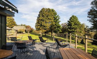 Hemlock Neversink - Housity