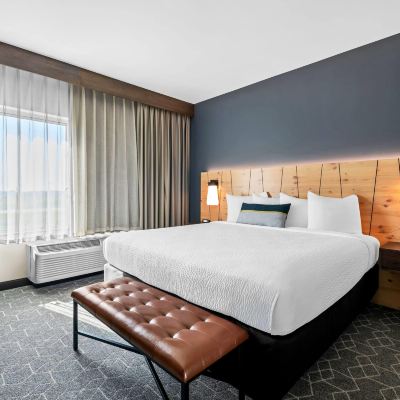Suite, 1 King Bed  (SUITE TRACK VIEW NONSMOKING) Running Aces Promo Code