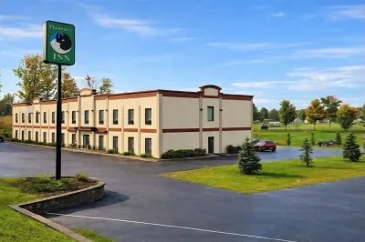 Pleasant Night Inn Carthage Near Fort Drum Ξενοδοχεία στην πόλη 