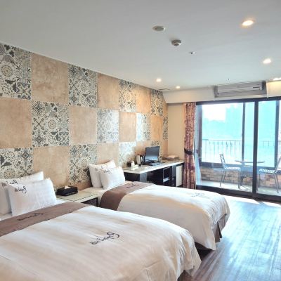 Customized Suite Twin (Bigger Than Most Rooms In Seoul)