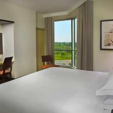 Hilton Toronto/Markham Suites Conference Center & Spa