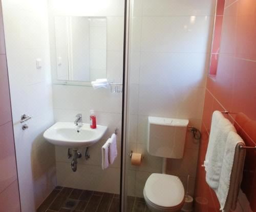 带阳台的高级海景双人间