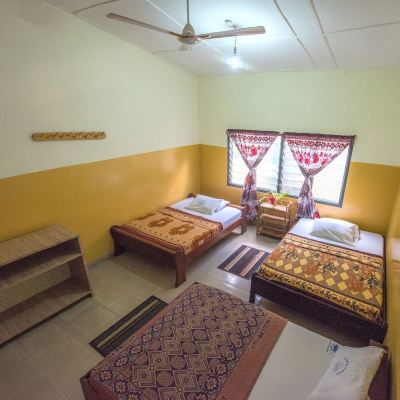 Family Room.Three Double Beds"Gayi"with Private Toilet and Bath