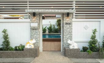 Luxury Pool Villa 6Br