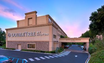 DoubleTree by Hilton Hotel Tinton Falls - Eatontown