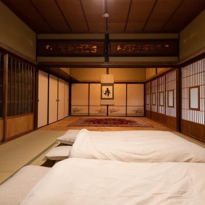 Japanese-Style Room