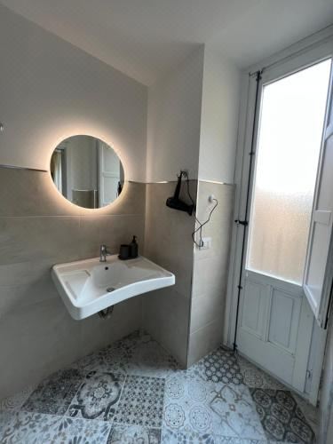 Bibike Deluxe Double or Twin Room with Balcony