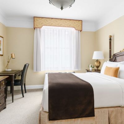 Deluxe Queen Room - Accessible Hotel Lucerne Promo Code