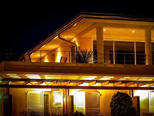 带露台的套房-海景和城堡景