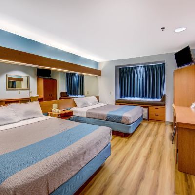 Queen Room-Non-Smoking Motel 6-Sutherlin, or Promo Code