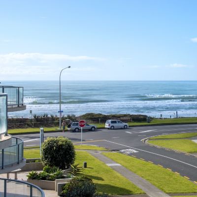 Superior Apartment, 2 Bedrooms, 2 Bathrooms, Partial Sea View The Reef Beachfront Apartments Promo Code