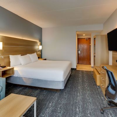 Deluxe Room, 1 King Bed, Patio, Beachside Parkshore Resort Promo Code