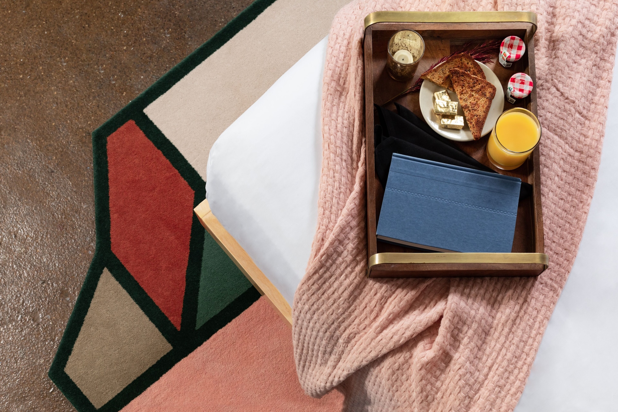 无障碍阁楼特大床房带无障碍淋浴