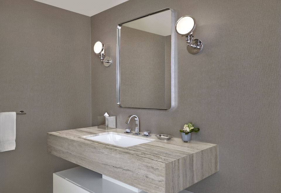 Loews Regency New York HotelUptown Bohemian 1-Bedroom Suite