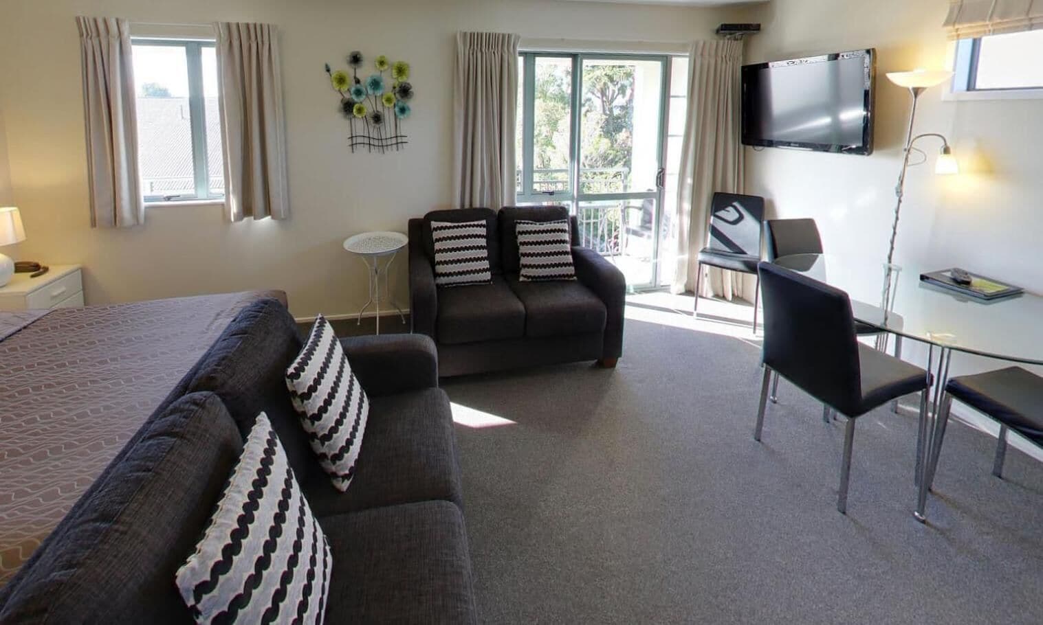 一卧室公寓带淋浴