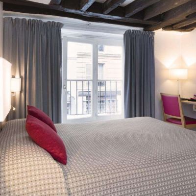 Double Room With Bathtub Hôtel le Compostelle Promo Code