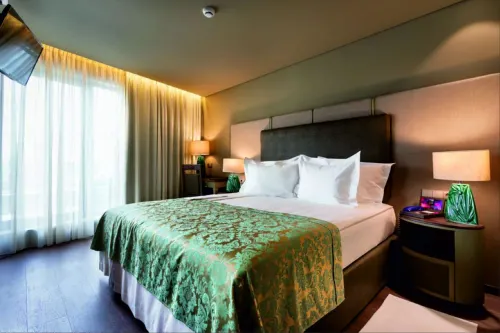 Hotel Jaguar Oporto - Airport to Hotel and City is a Free Shuttle Service