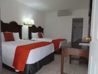 Hotel Los Robles Hotels in 