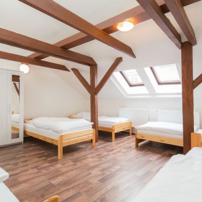 Comfort Three-Bedroom Apartment Easy Housing Promo Code